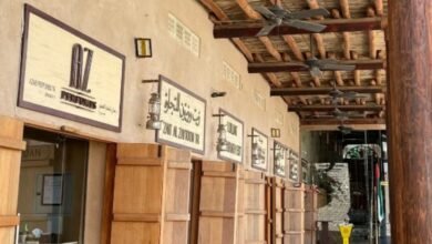 خورفكان.-عروس-تعانق-فيها-الجبال-بحر-العرب