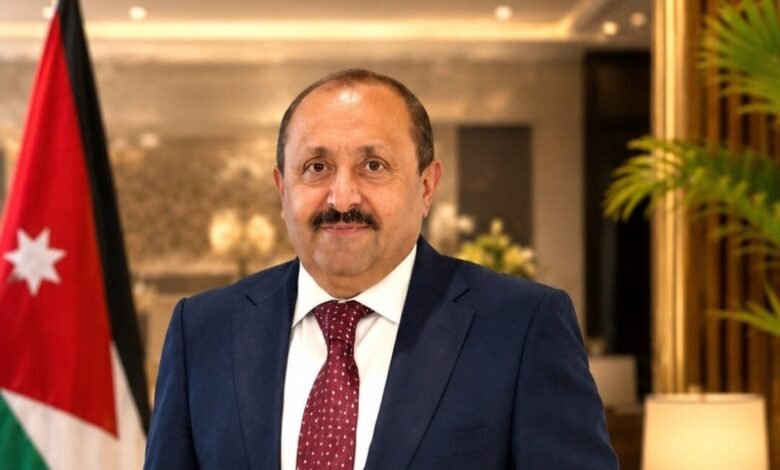 المستشار-هشام-العبادي-يكتب:-عامٌ-على-التقاعد…-عامٌ-اكتشفت-فيه-أن-أجمل-ما-في-الخدمة-هو-أثرها-في-الناس